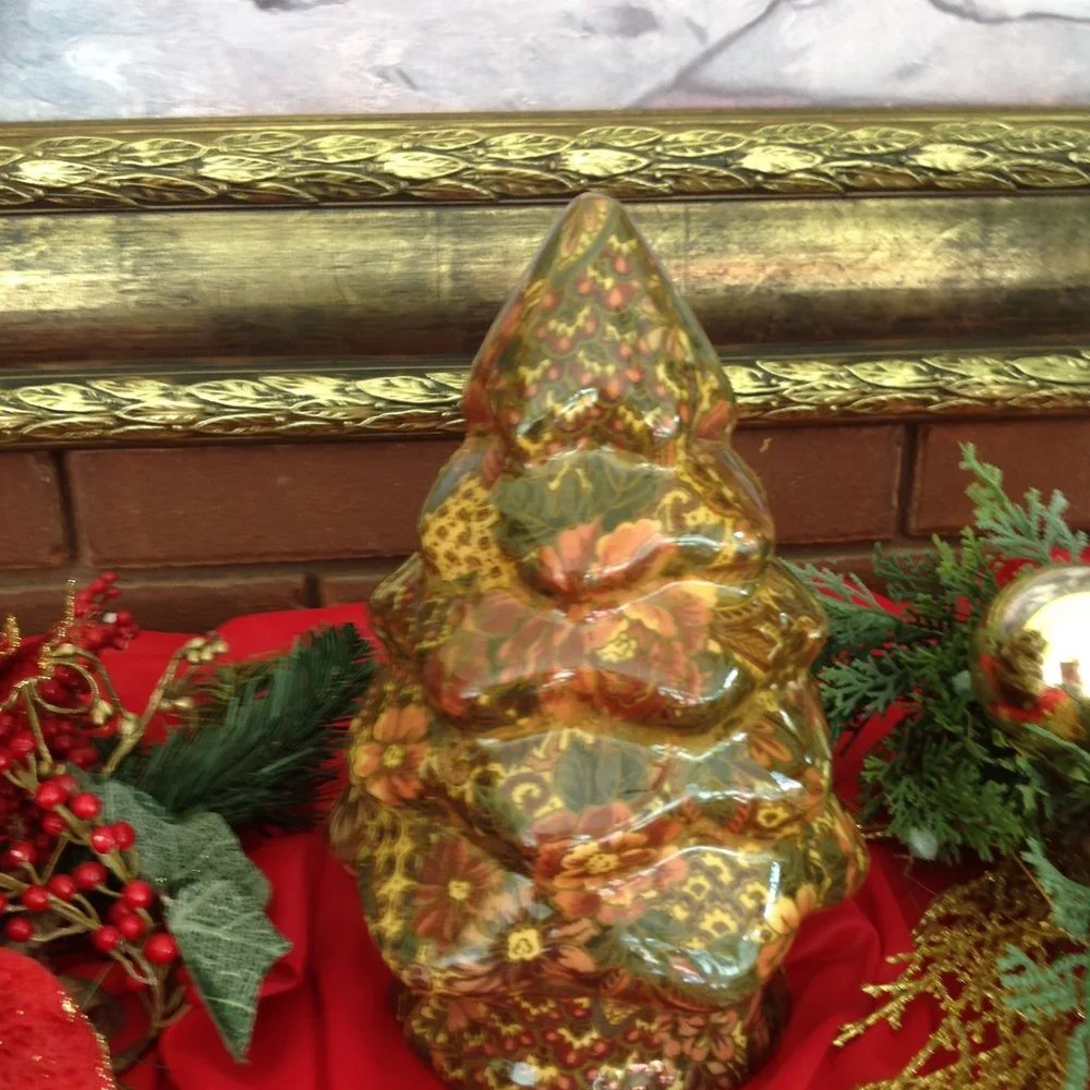 Beautiful Decoupaged Christmas Tree - Picture 2 of 6